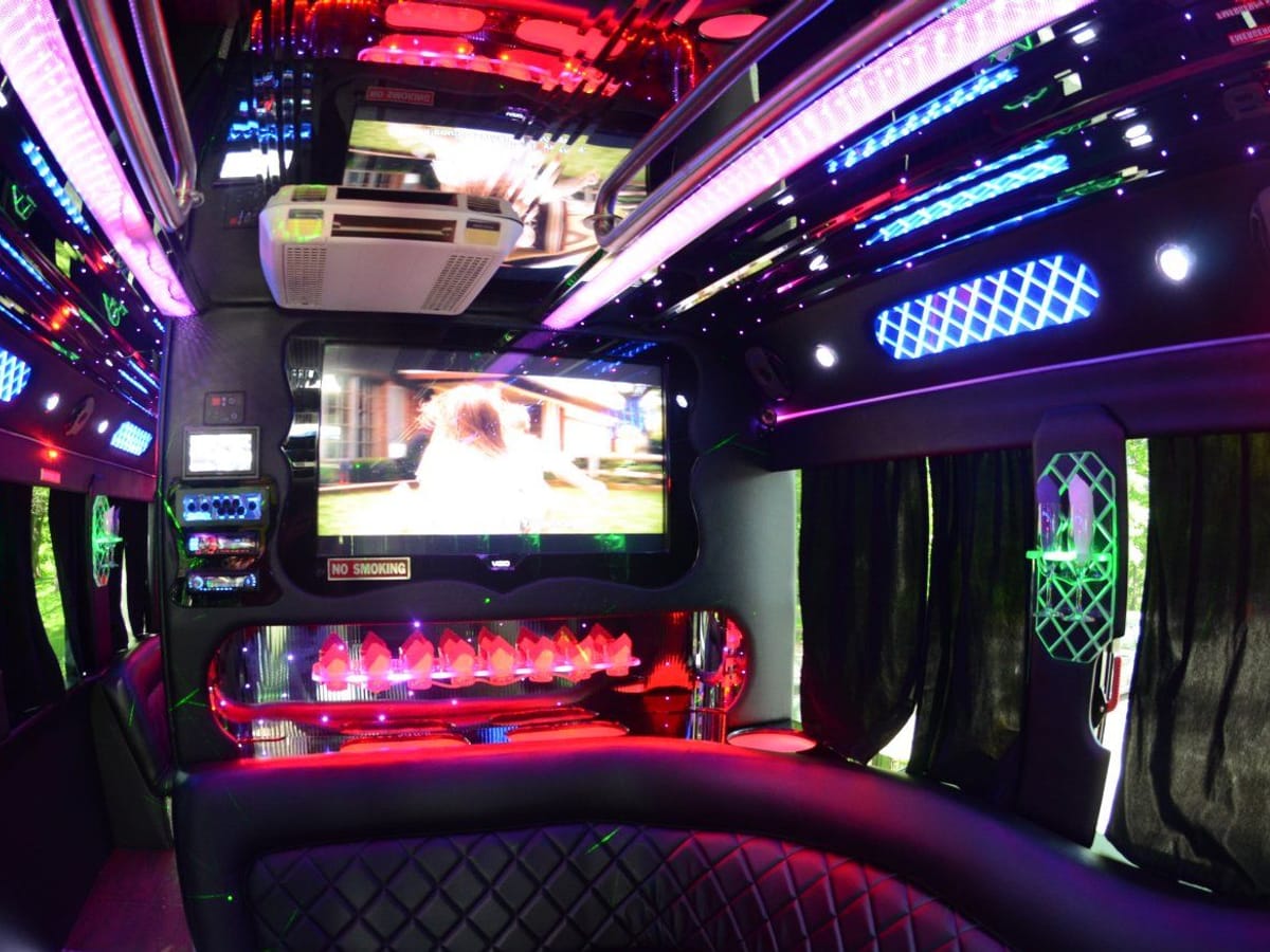 PARTY BUS